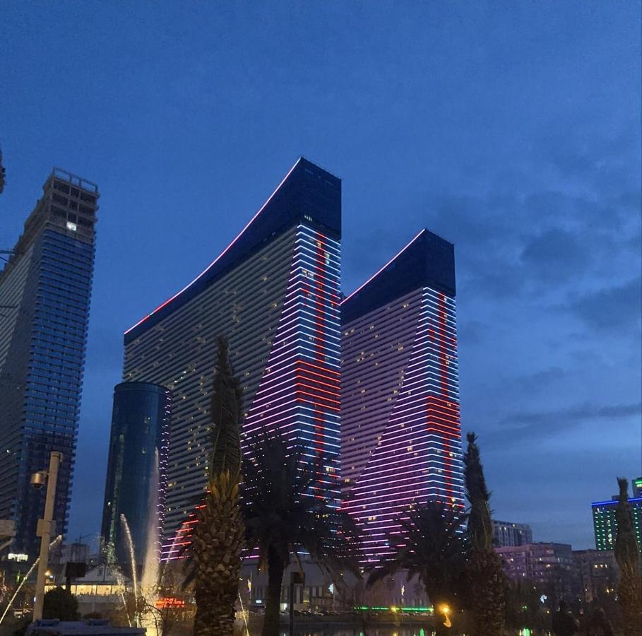 Orbi Sea View Apartment บาทูมิ ภายนอก รูปภาพ